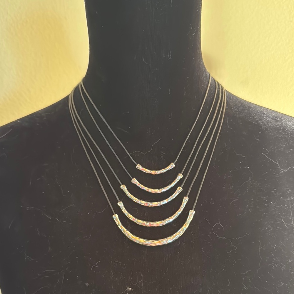 Elegant necklace